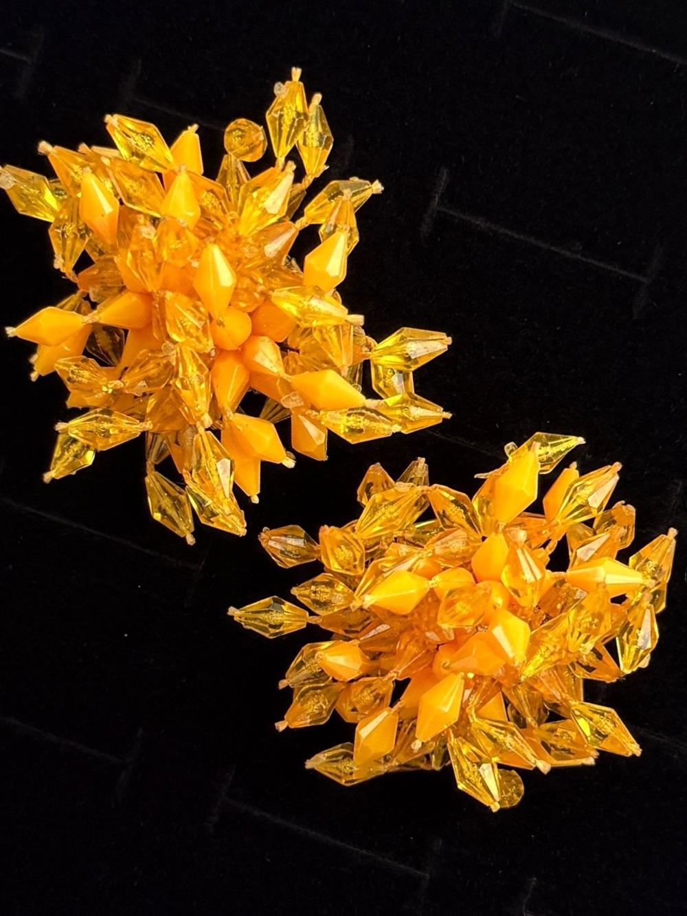 Interesting vintage, mustard, yellow clip on earringโs